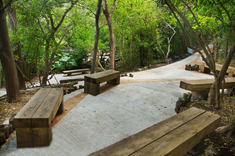 LA PASTORA Linear Park di Harari Landscape Architecture, un parco forestale urbano
